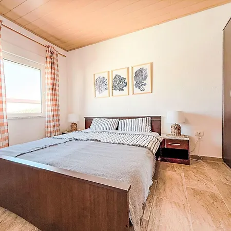 Daire Nachtigall Vir-2 By Interhome *