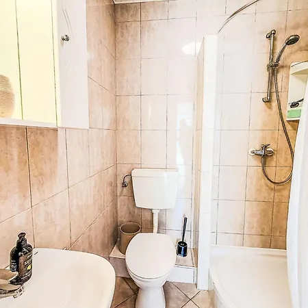 Nachtigall Vir-2 By Interhome